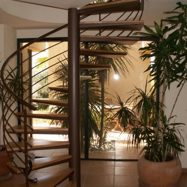 Escalier intérieur métallique